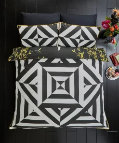 Candescent Cranes Reversible Bed Set