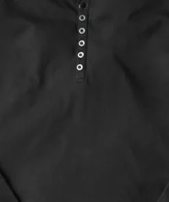 Distinctive Henley