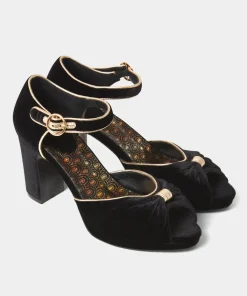 Misty Velvet Shoes